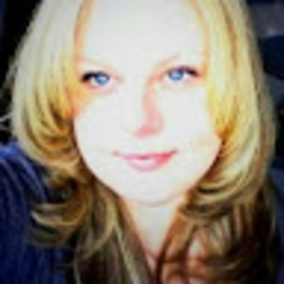 Meet your Posher, Katie - Picture 1 of 1